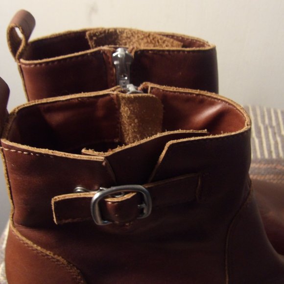 Steve Madden Brown Ankle Boots - Picture 2 of 9